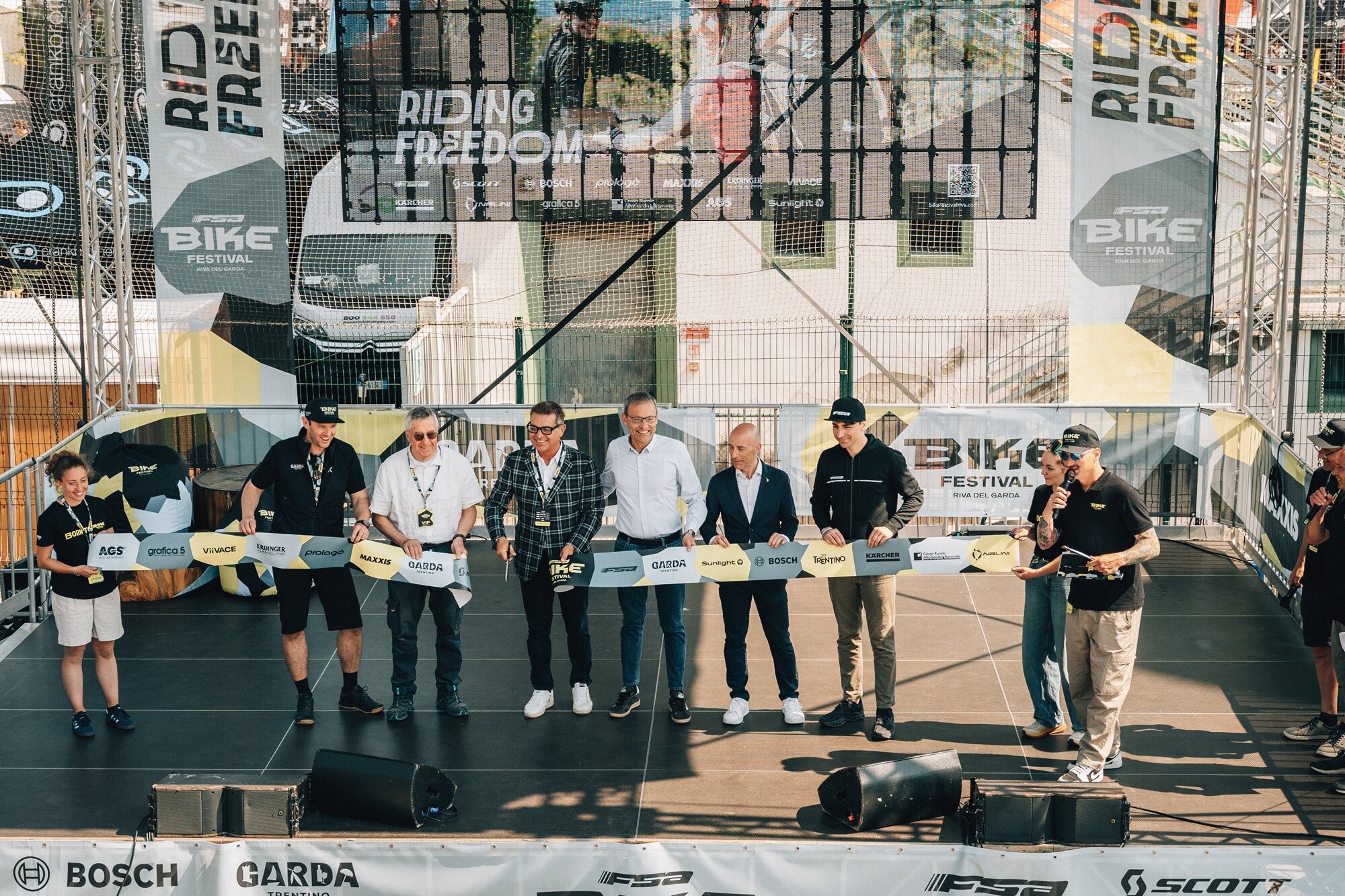 31° FSA Bike Festival Riva del Garda: la cerimonia di apertura e i Bike ...